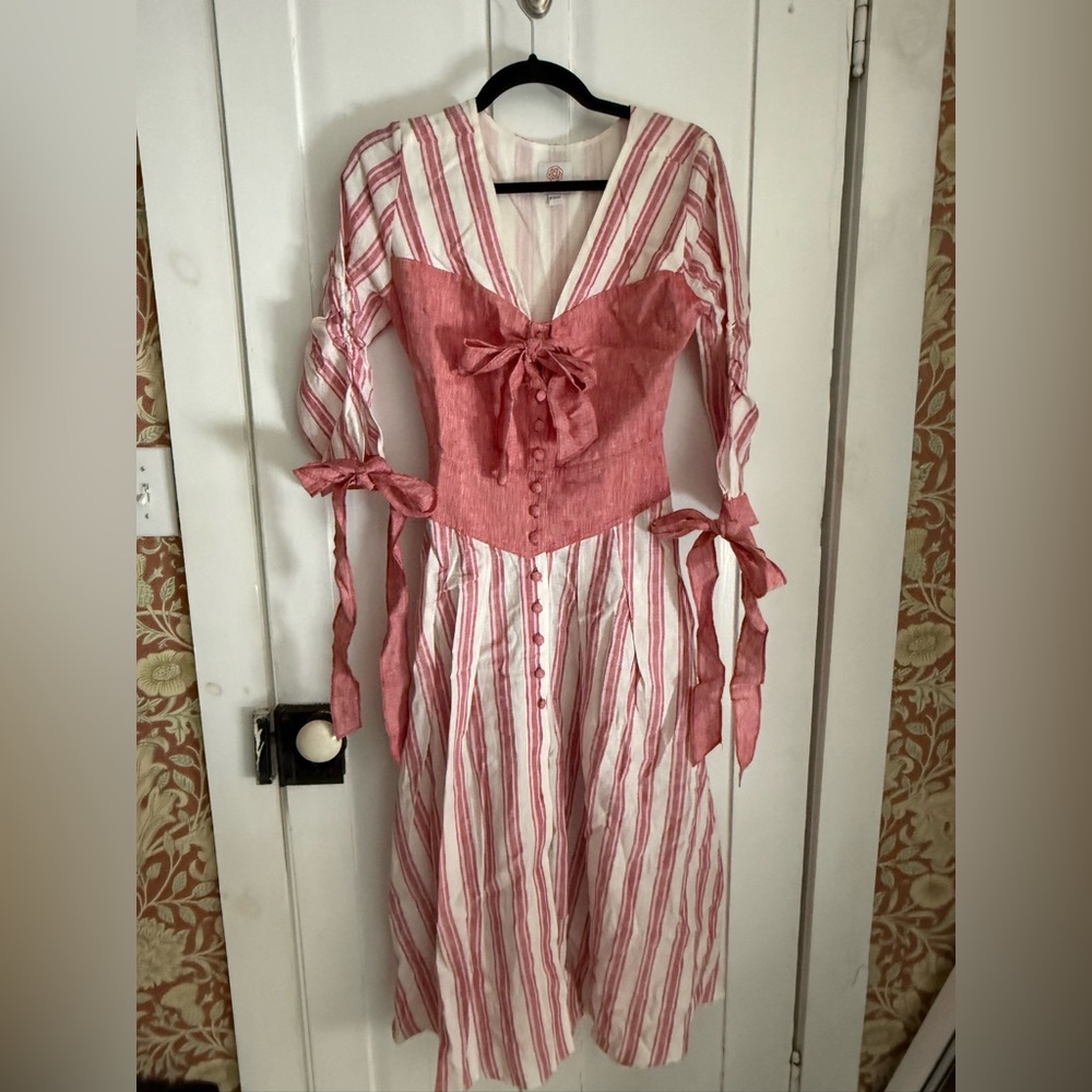 Beautiful Gul Hurgel Linen Dress